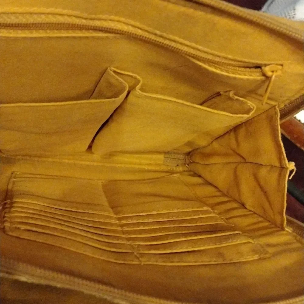 Relic crossbody bag